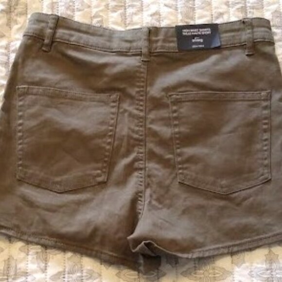 H&M High Waist Shorts - Picture 9 of 10